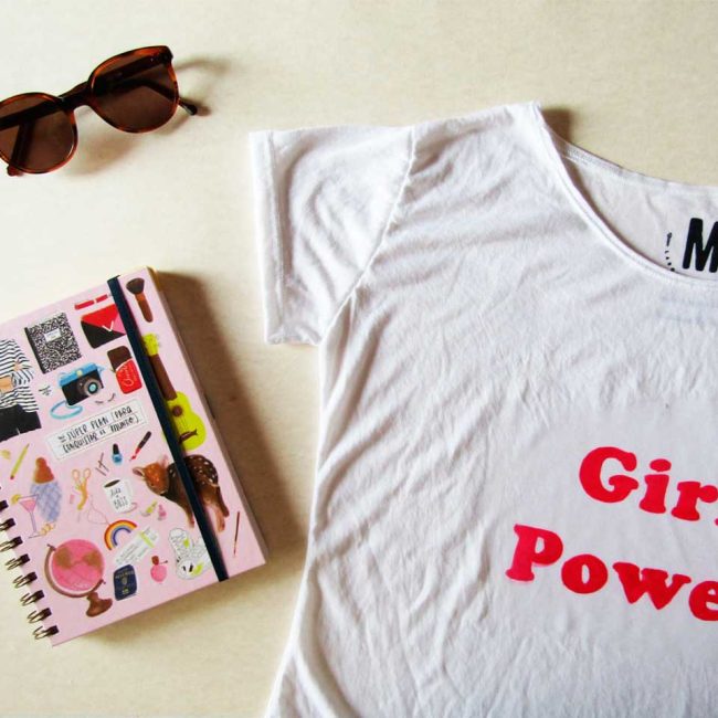 Estampar frase en remera terminada