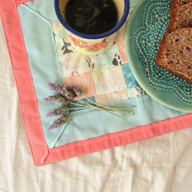 Mantel individual con esquinas diagonales resultado final