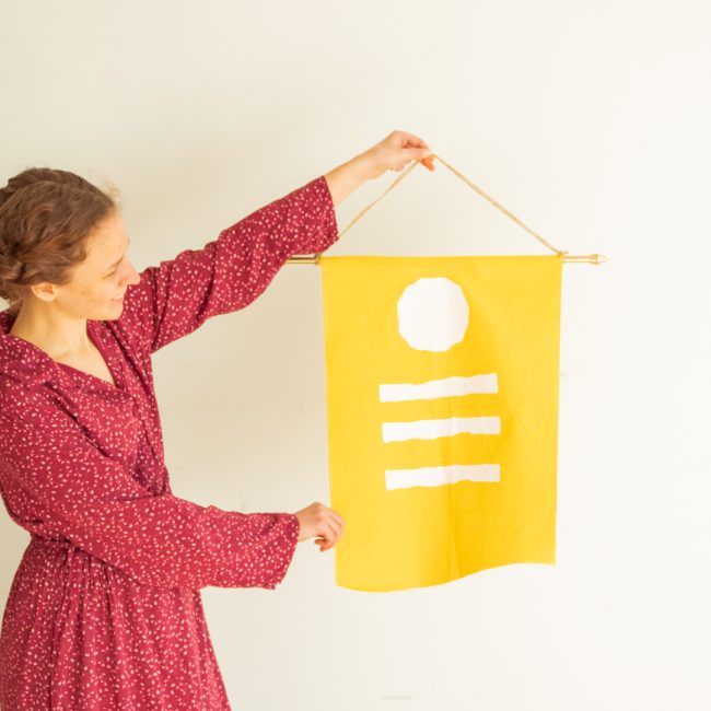 Estampar un estandarte con serigrafía